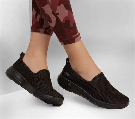 what are the most comfortable skechers shoes